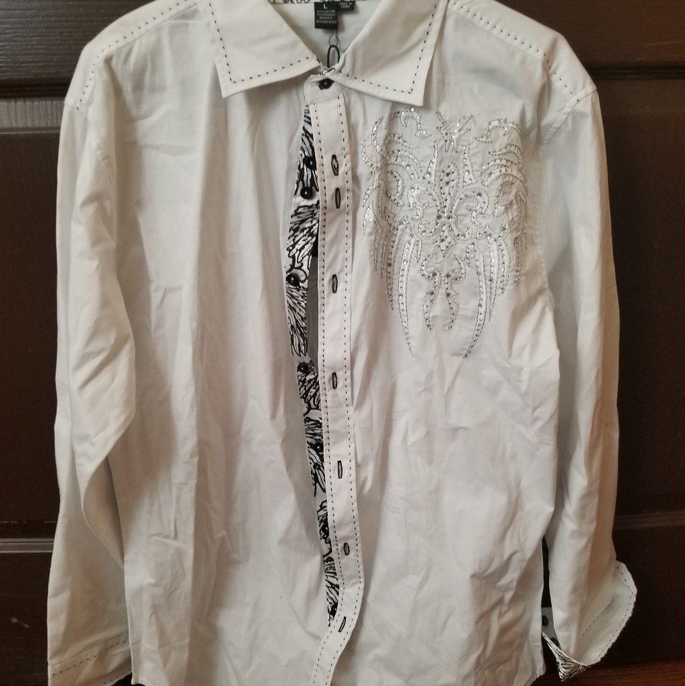 Victorious Roar Affliction button up L NEW